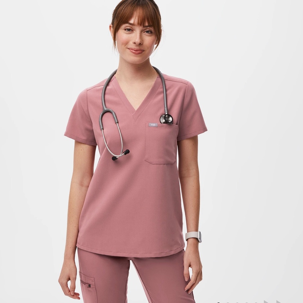 Figs Short Sleeve V-Neck Top - Mauve XL